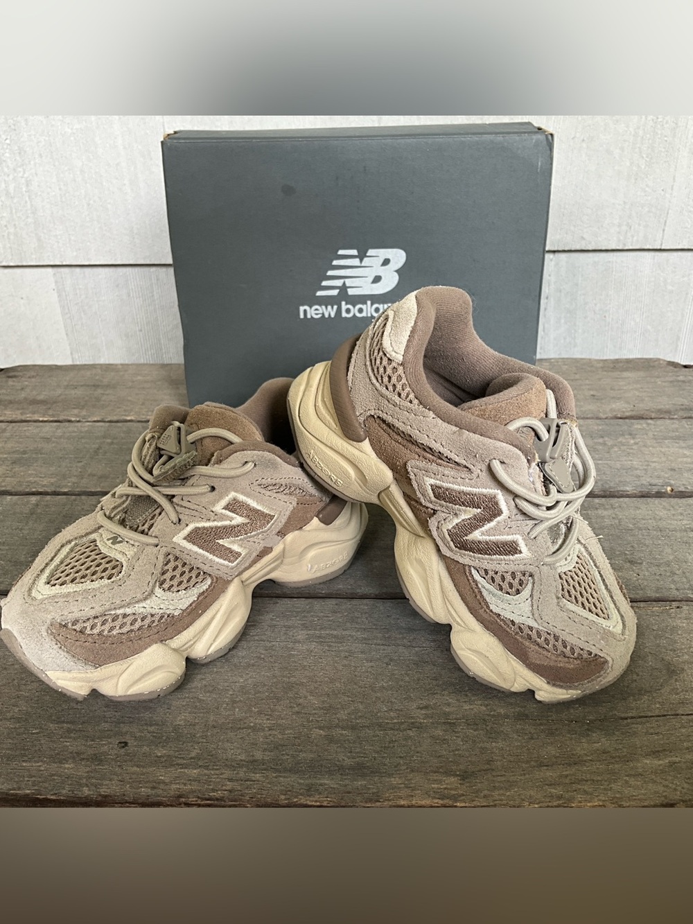 New Balance 9060 Toddler Gray Athletic Sneakers Size 5